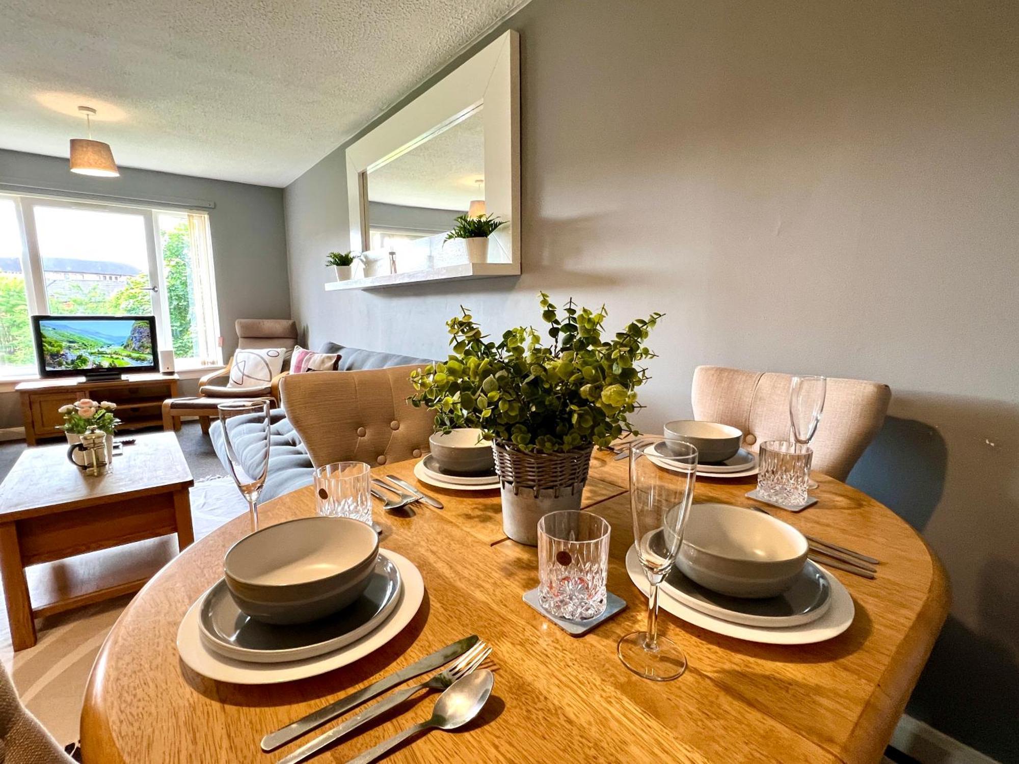 Spacious 2 Bed-Flat In Glasgow City - Free Parking Exterior foto